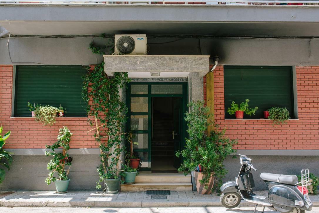 Cosy Downtown Studio - Suite Komotini Esterno foto