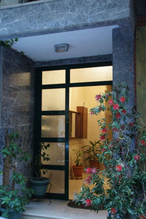 Cosy Downtown Studio - Suite Komotini Esterno foto
